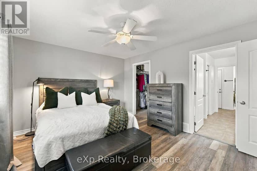 358 Dufferin Street — photo 18 of 37