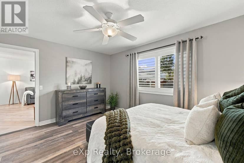 358 Dufferin Street — photo 19 of 37