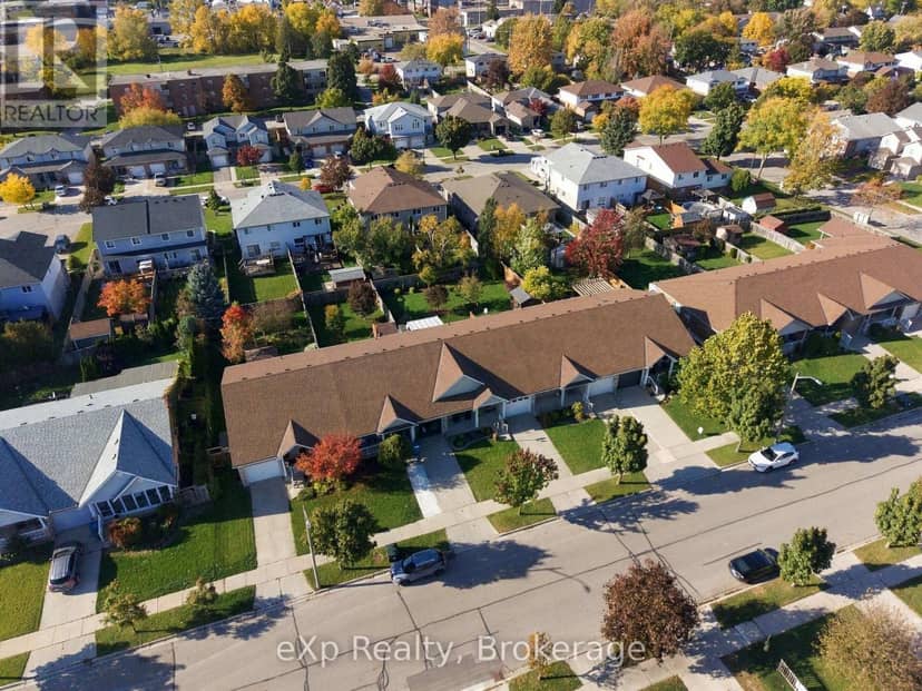 358 Dufferin Street — photo 34 of 37