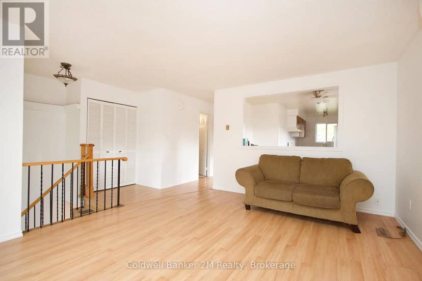 673 Attersley Drive, Oshawa, photo 5