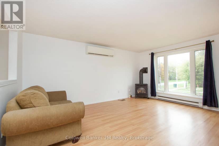 673 Attersley Drive, Oshawa, photo 7
