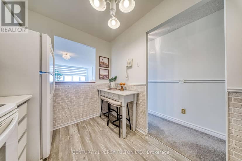 1004 - 2 Westney Road N — photo 10 of 40