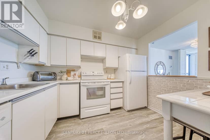 1004 - 2 Westney Road N — photo 9 of 40