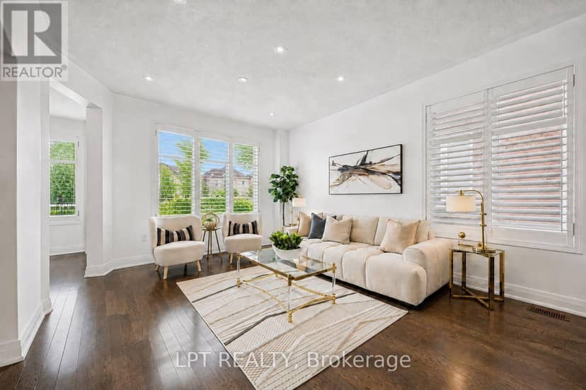 61 Minerva Avenue, Toronto, photo 2