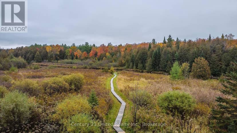 395 Sawmill Road — photo 10 of 40