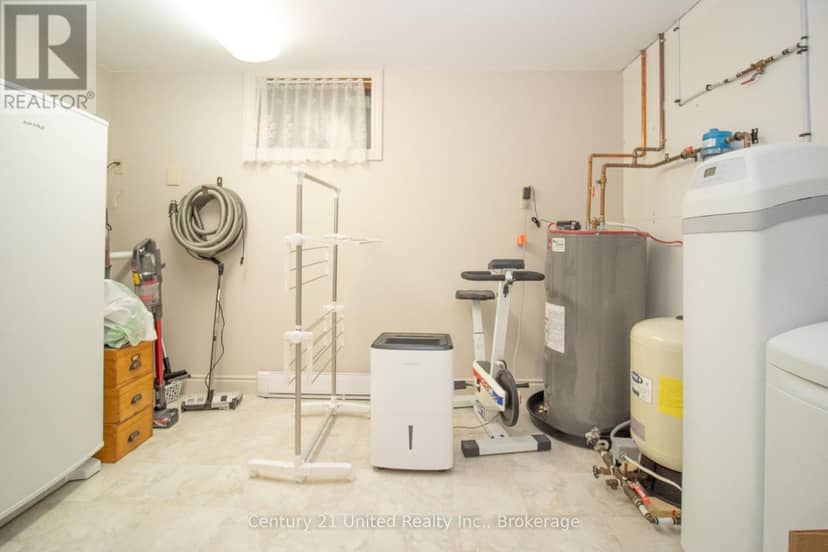 395 Sawmill Road — photo 35 of 40