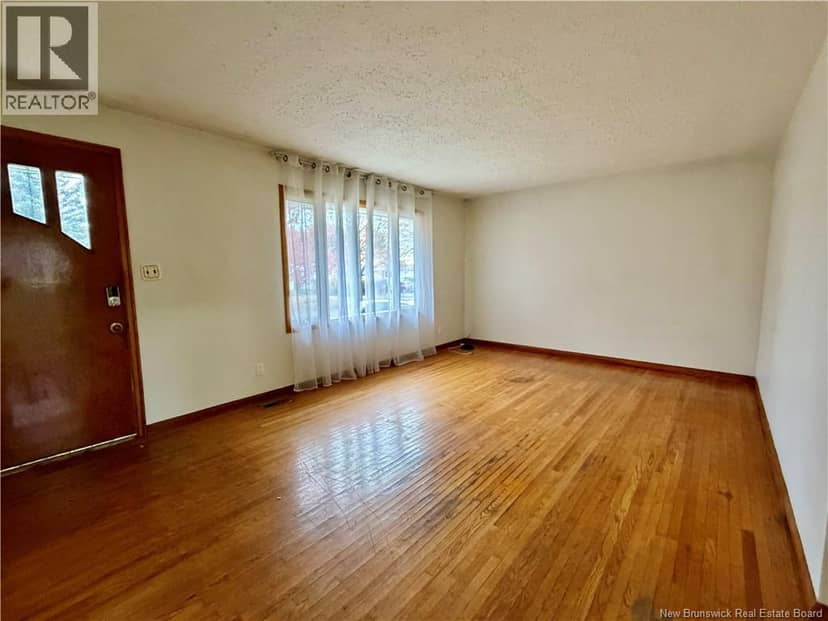 34 Hedgewood Drive — photo 3 of 19