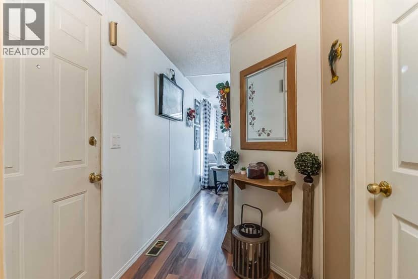 236, 4000 13 Avenue SE — photo 32 of 40