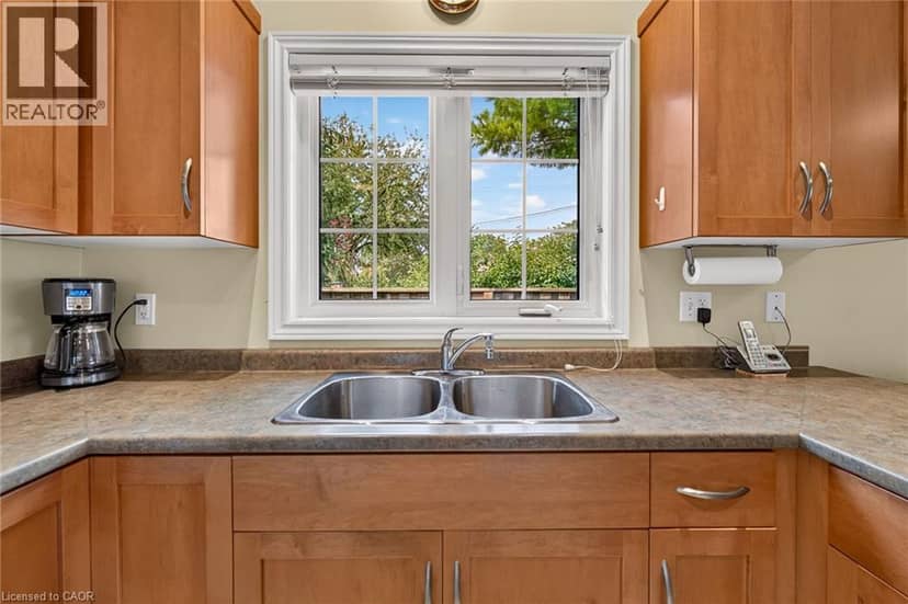 1041 PINE Street Unit# 1 — photo 10 of 40