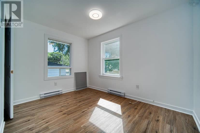 6581 London Street — photo 24 of 40