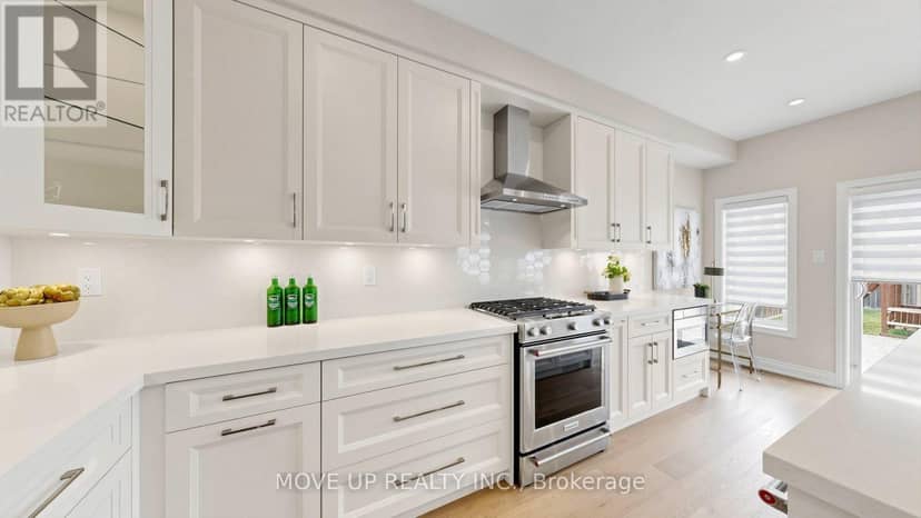 35 Lauderdale Drive — photo 13 of 40