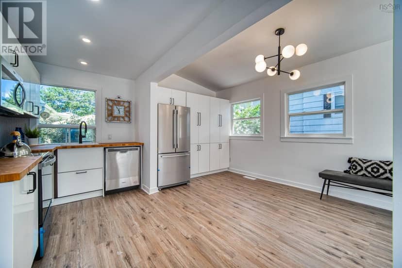 6581 London Street, Halifax Peninsula, photo 8