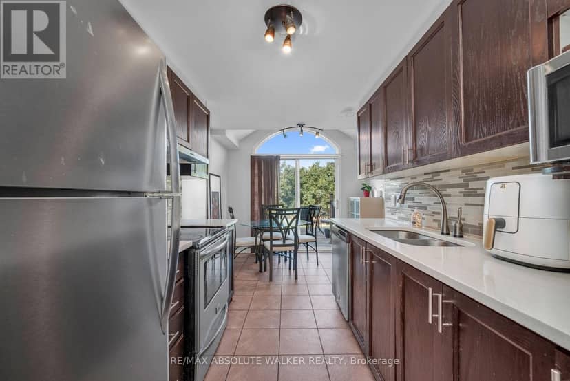 1104 Candlewood Street — photo 9 of 27