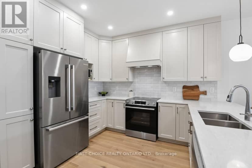 244 Hampshire Place — photo 14 of 32
