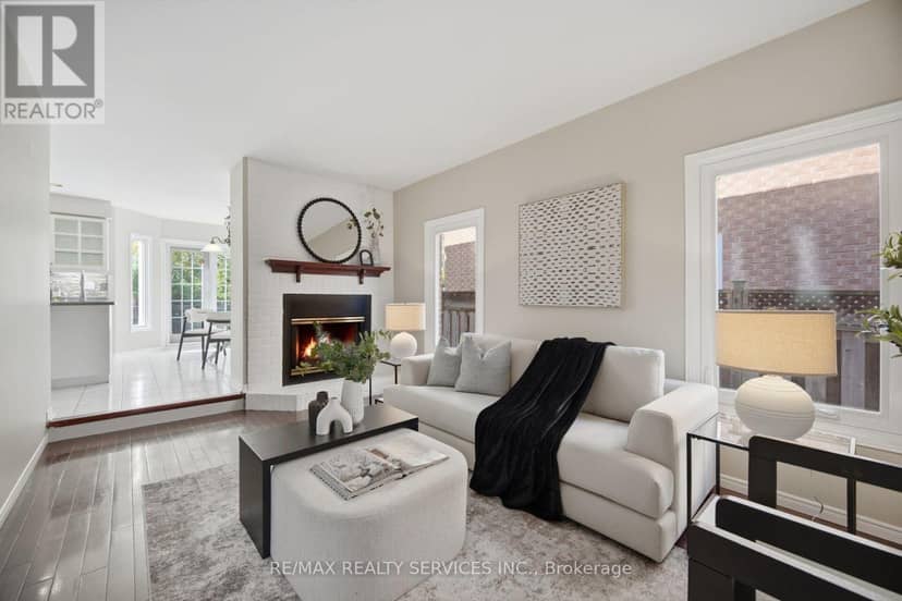 8 Gardenia Way, Caledon, photo 2
