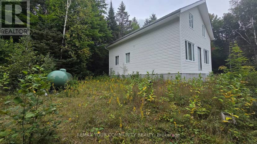 Listing 30303608 — photo 3 of 11