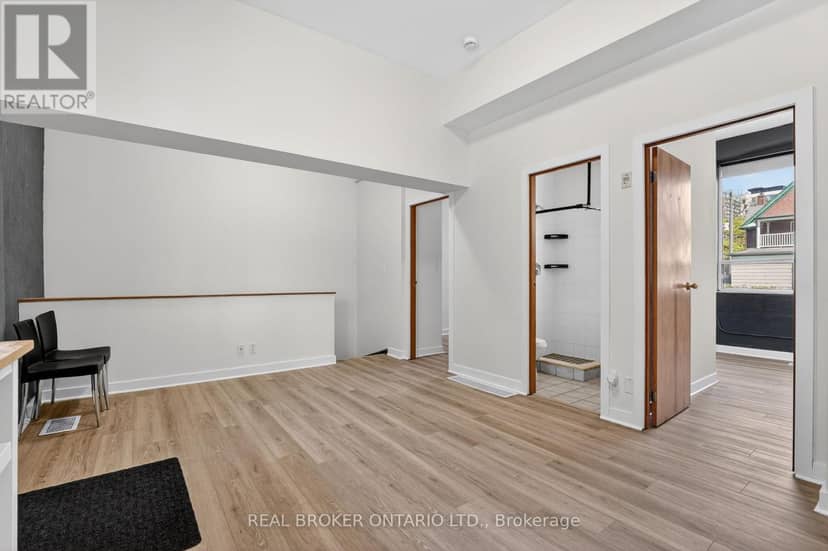 9 - 12 Bridgeport Road E — photo 10 of 39