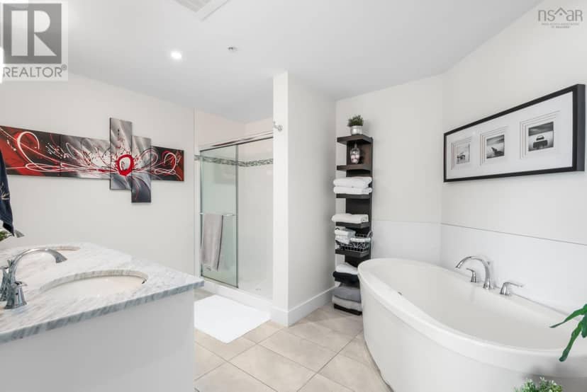 606 220 Waterfront Drive — photo 40 of 40