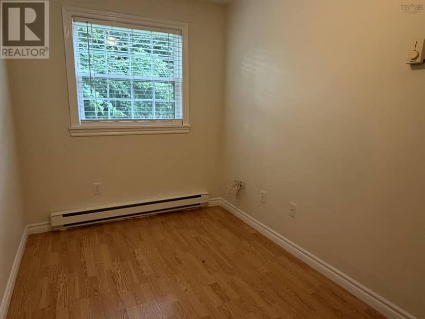 162 Upper McLean Street — photo 23 of 29