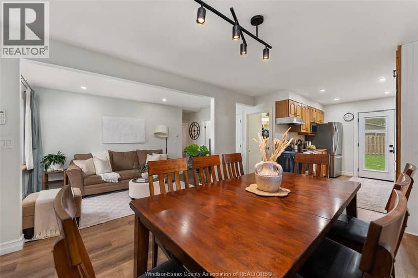 1056 Spruce Avenue — photo 15 of 36