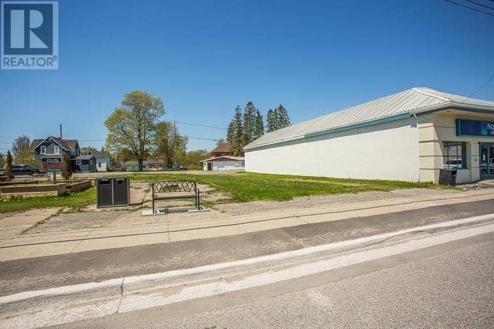 182 & 184 Main ST — photo 6 of 14