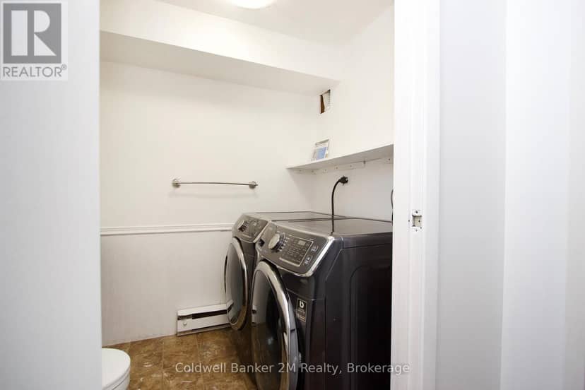 673 Attersley Drive — photo 24 of 27