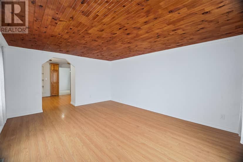 11 Hussey Drive — photo 5 of 15