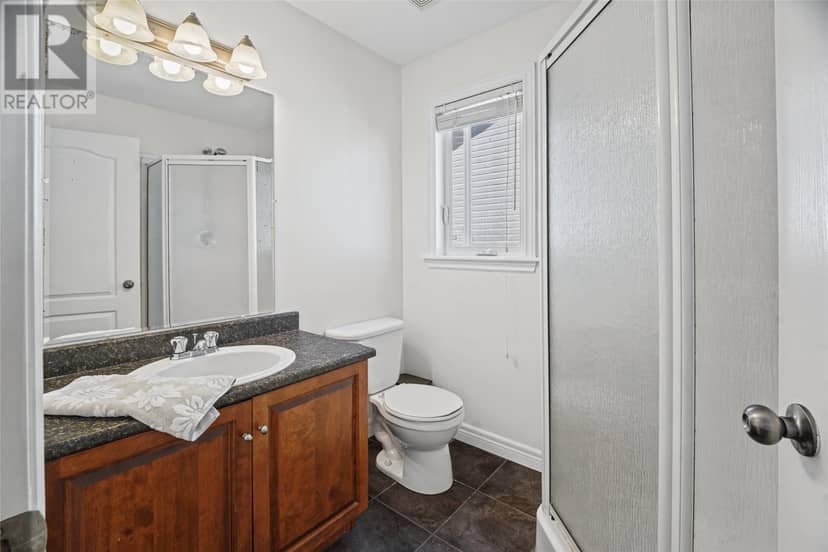 8 Ossington Street — photo 12 of 30