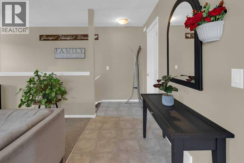 411, 140 Sagewood Boulevard SW, Airdrie, photo 4