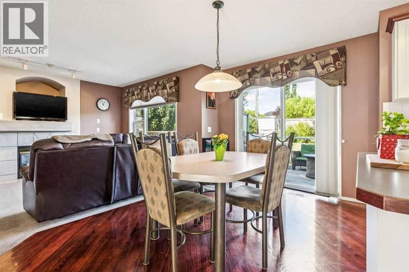 40 Country Hills Bay NW — photo 17 of 40