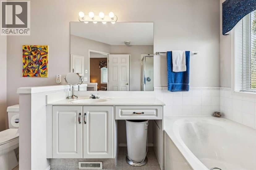 40 Country Hills Bay NW — photo 31 of 40