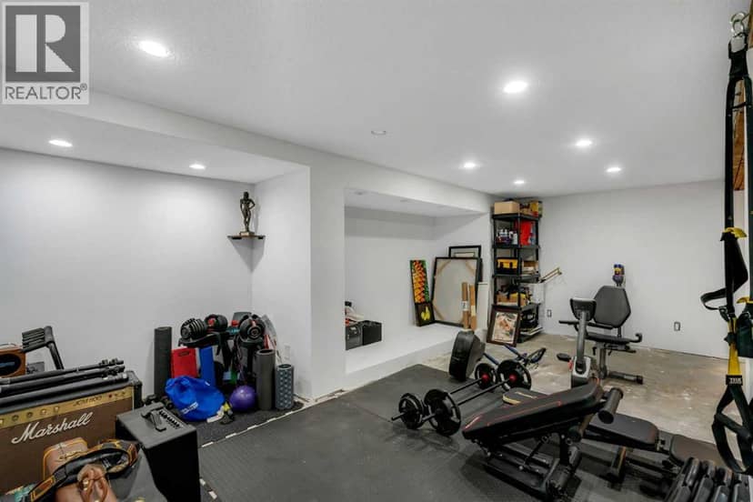 5820 Bowwater Crescent NW — photo 35 of 40