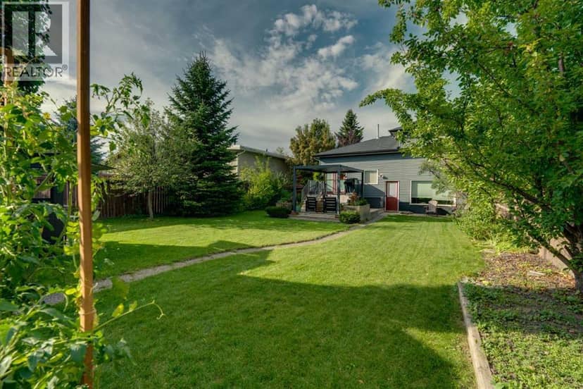 5820 Bowwater Crescent NW — photo 38 of 40