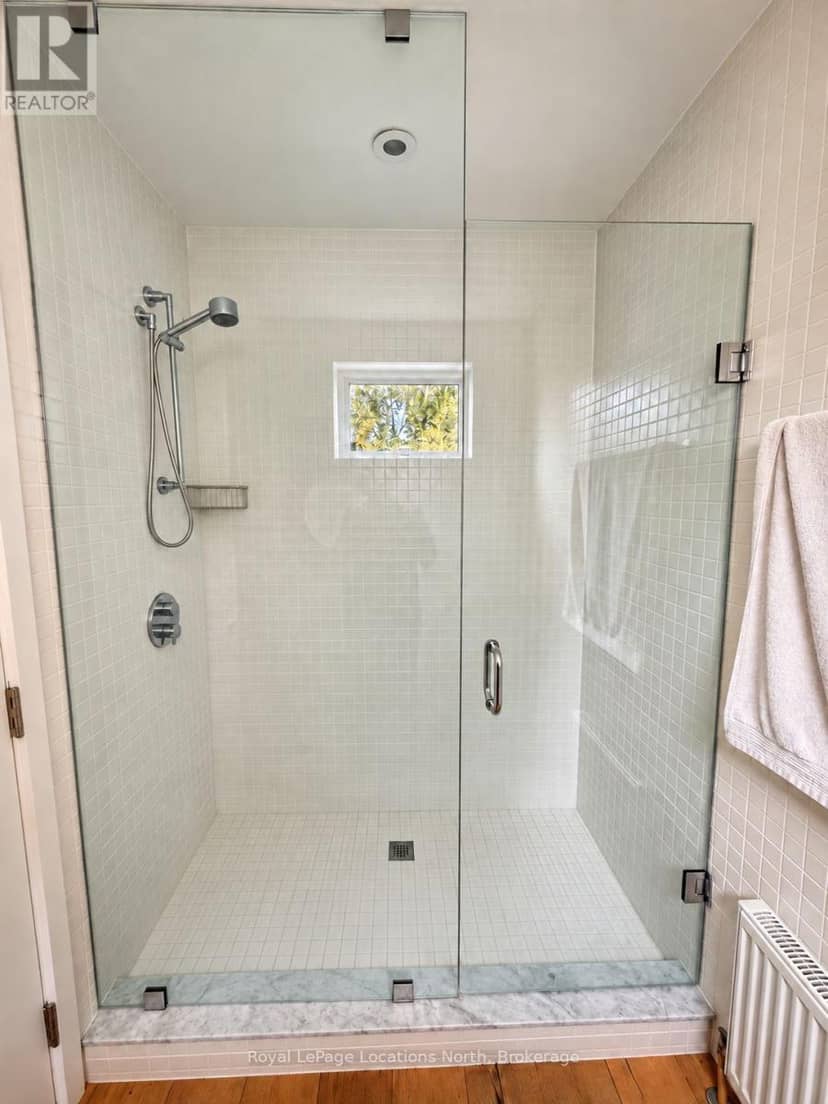 21 Buckingham Boulevard — photo 21 of 35