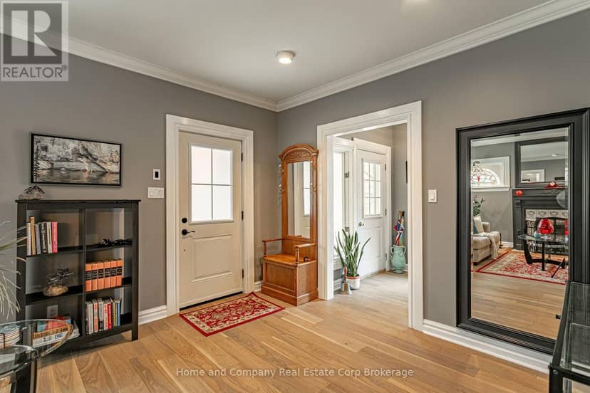 35 Front Street, Stratford, photo 5