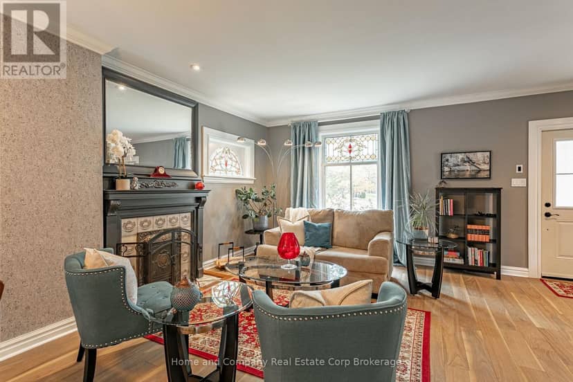 35 Front Street, Stratford, photo 6