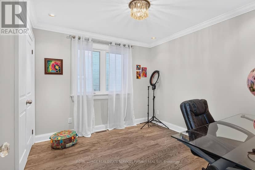 245 Florence Avenue — photo 25 of 40