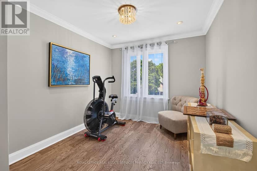 245 Florence Avenue — photo 29 of 40