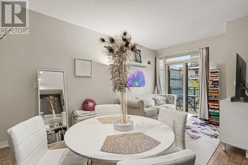 404 - 55 Ann O'Reilly Road — photo 9 of 26