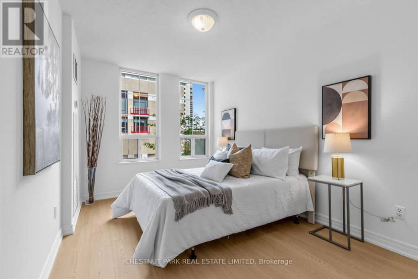 505 - 35 Merton Street — photo 18 of 29