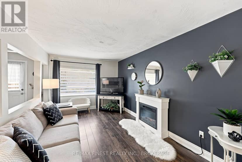 581 Division Street — photo 12 of 40