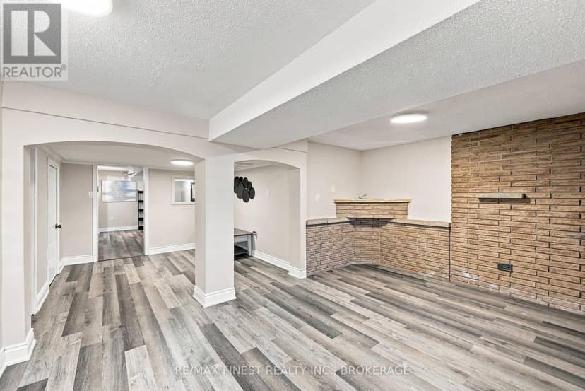 581 Division Street — photo 33 of 40