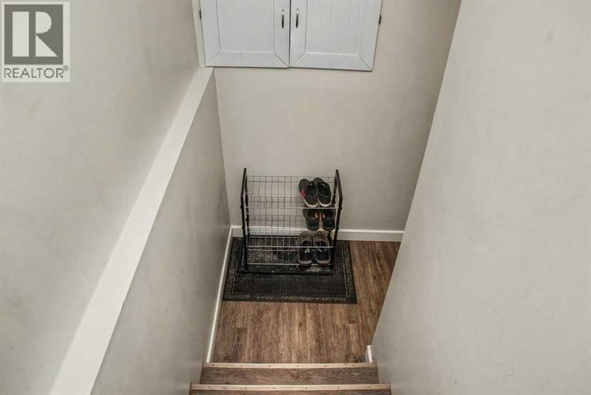 10720 88B Street — photo 23 of 35