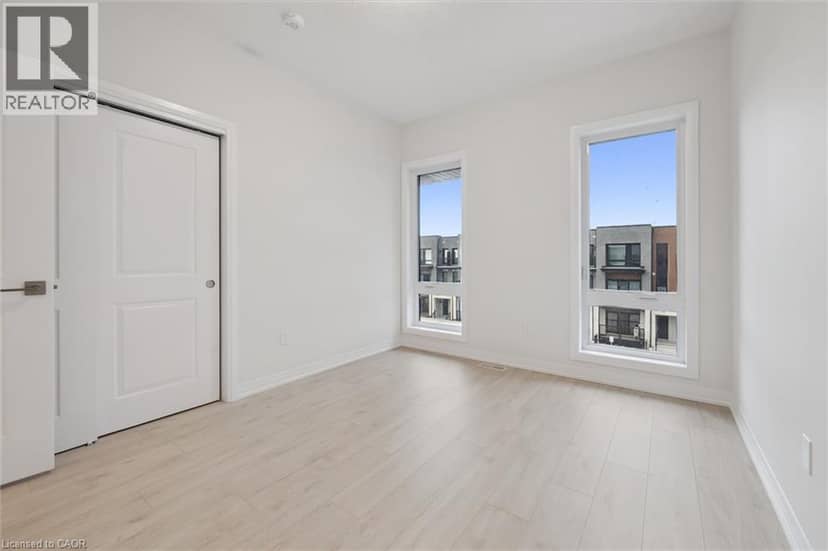 525 ERINBROOK Drive Unit# B039 — photo 33 of 40