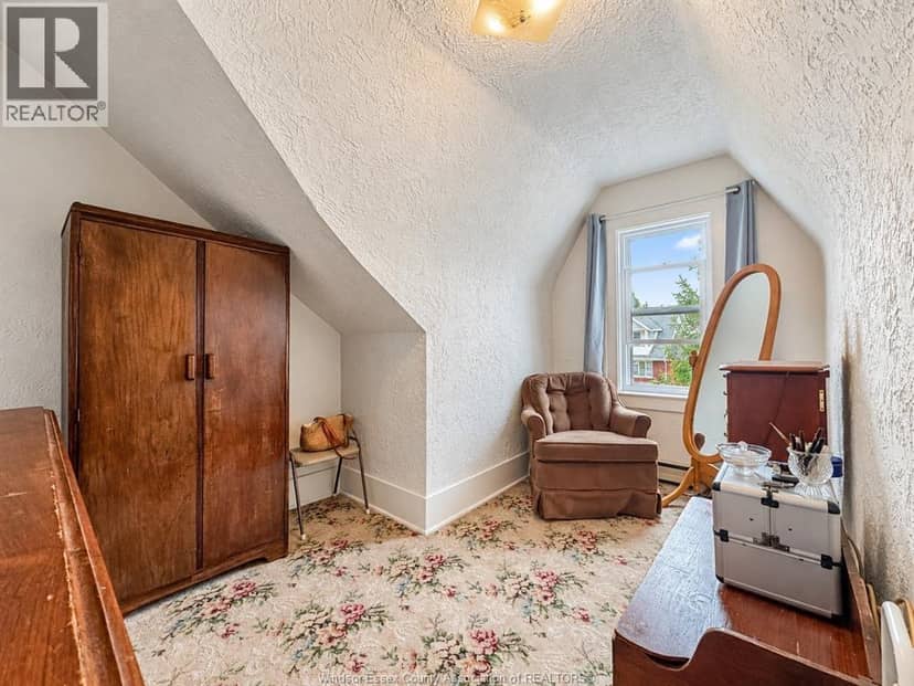 2270 Lillian — photo 32 of 40