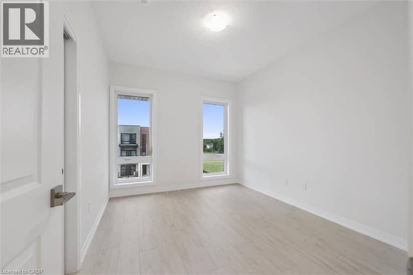 525 ERINBROOK Drive Unit# B039 — photo 31 of 40