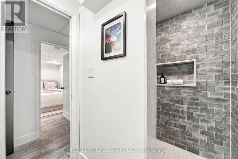 56 Christina Crescent — photo 26 of 36