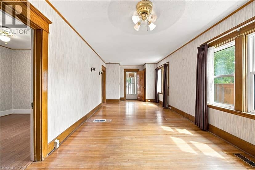 26 MAITLAND Street, Brantford, photo 7