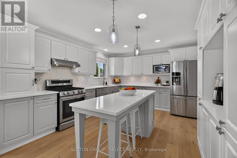 121 Tanoak Drive — photo 15 of 40