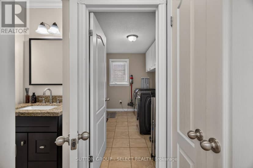 121 Tanoak Drive — photo 23 of 40